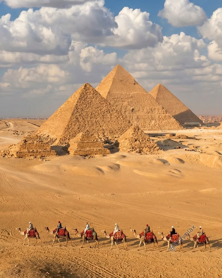 From Cairo: Half-Day Tour to Pyramids of Giza and the Sphinx
