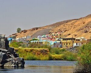 Aswan: Nubian Village Tour by Motorboat