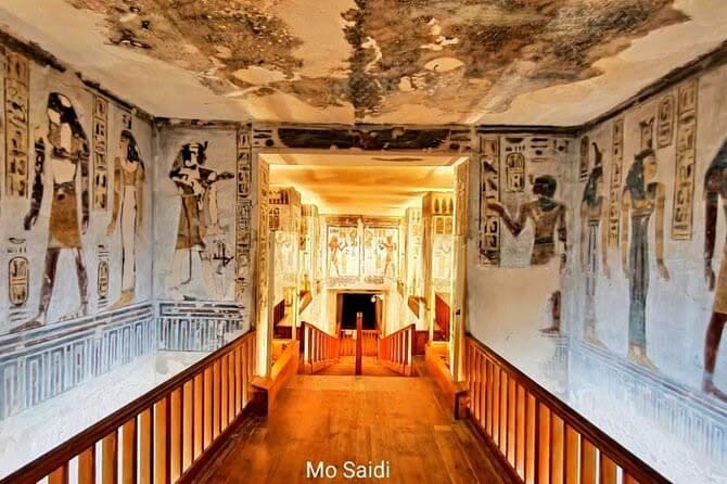 Luxor: West & East Banks & Tut's Tomb Private Full-Day Tour