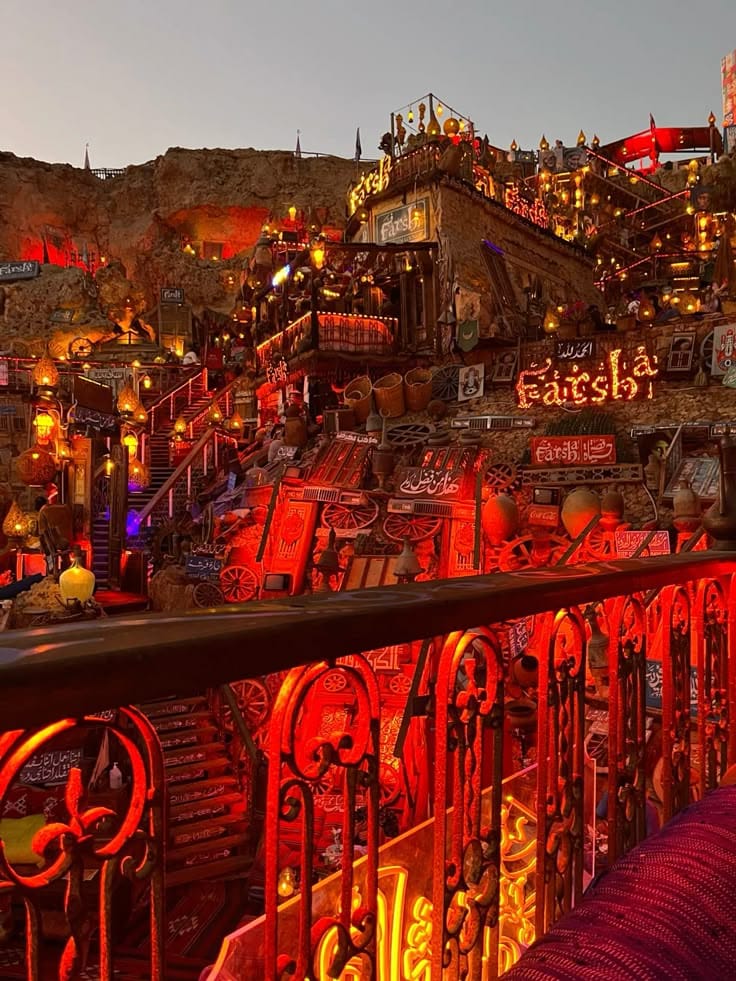 Sharm El Sheikh City Tour: Old Market, Al Sahaba Mosque & Farsha Café - Image 3