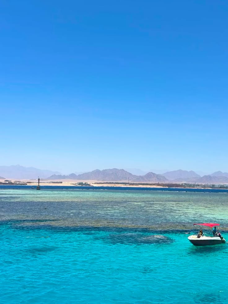 Sharm El Sheikh: Luxury Ras Mohammed & White Island Cruise - Image 9